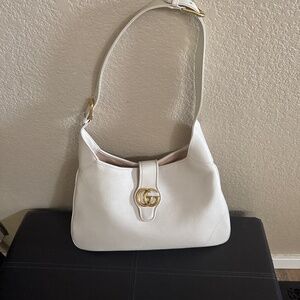 Gucci Aphrodite medium handbag